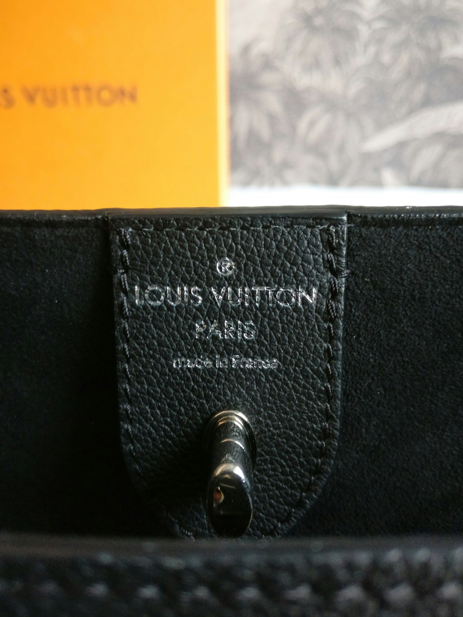 Louis Vuitton LockMe Cabas Tote Noir