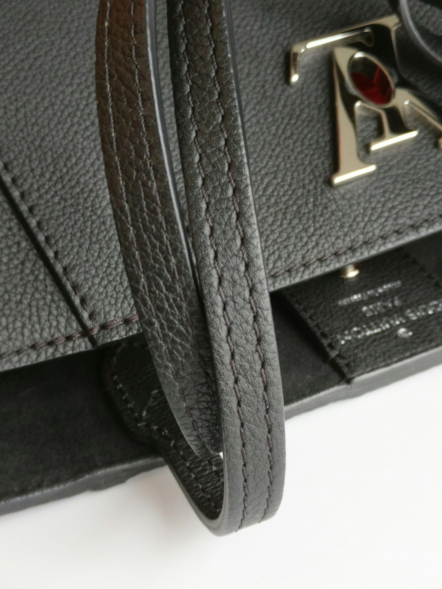 Louis Vuitton LockMe Cabas Tote Noir