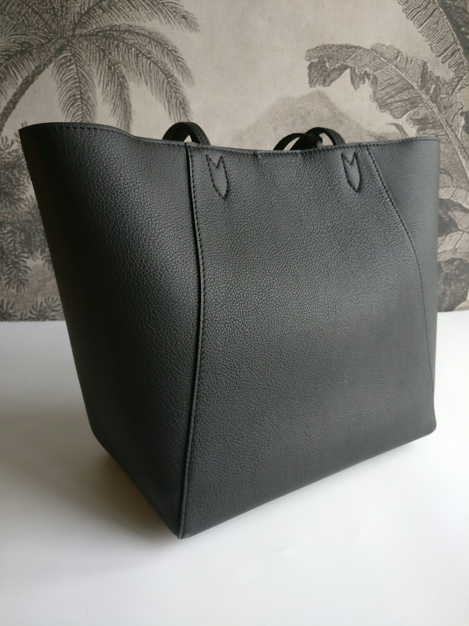 Louis Vuitton LockMe Cabas Tote Noir