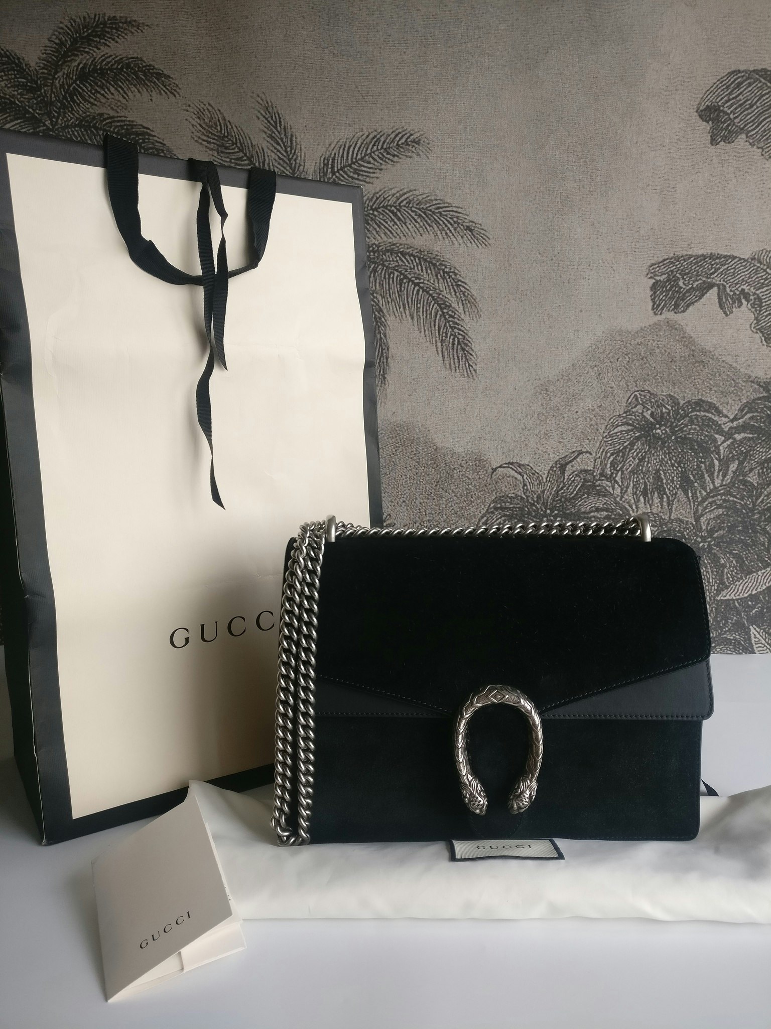 Gucci Dionysus Medium Shoulder Bag