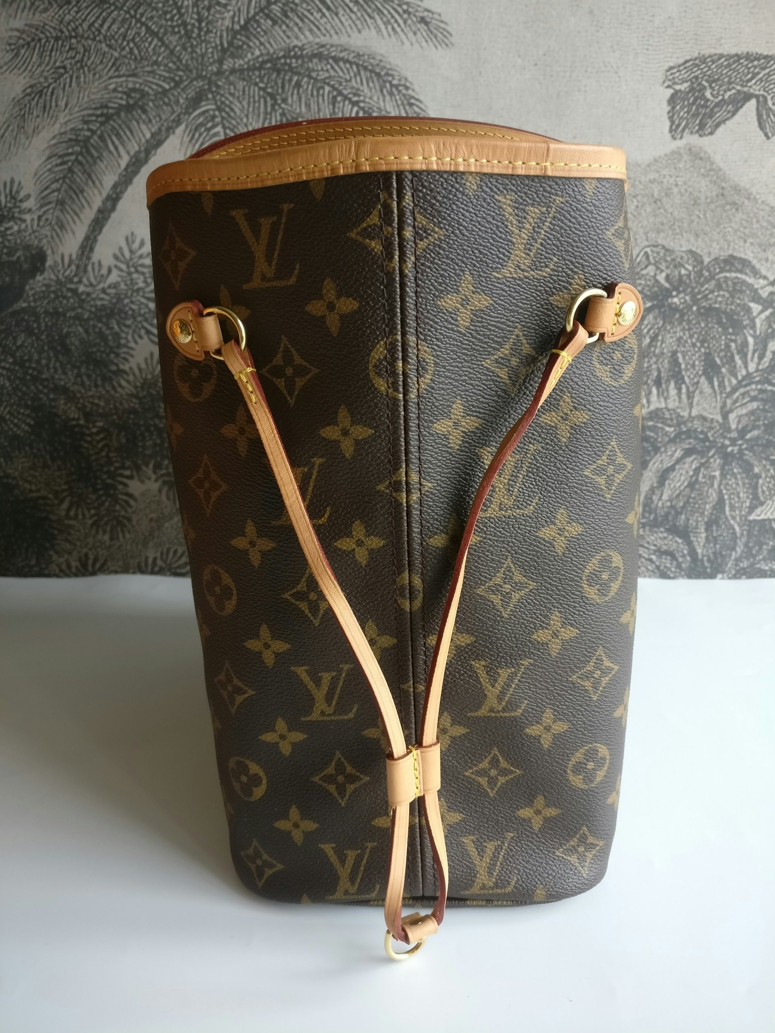 Louis Vuitton Neverfull MM