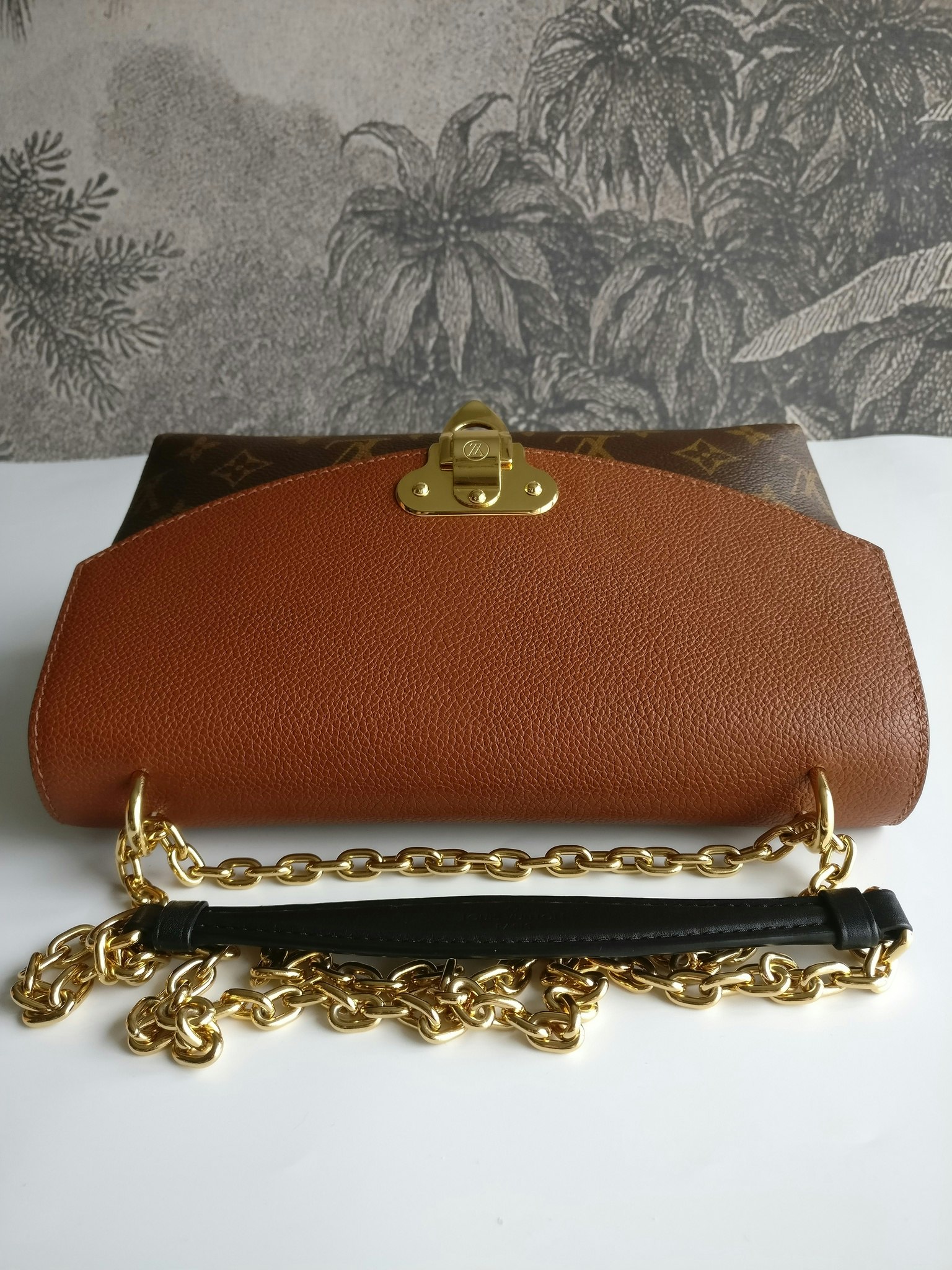 Louis Vuitton Saint Placide Caramel