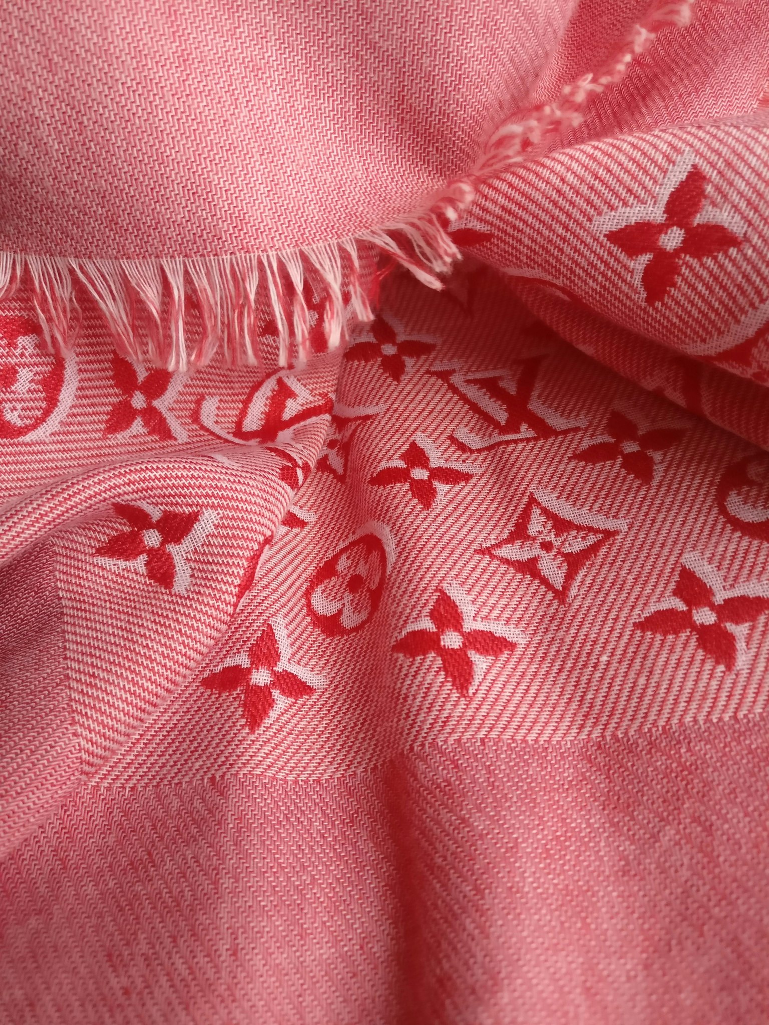 Louis Vuitton Umbra Monogram Shawl Rouge