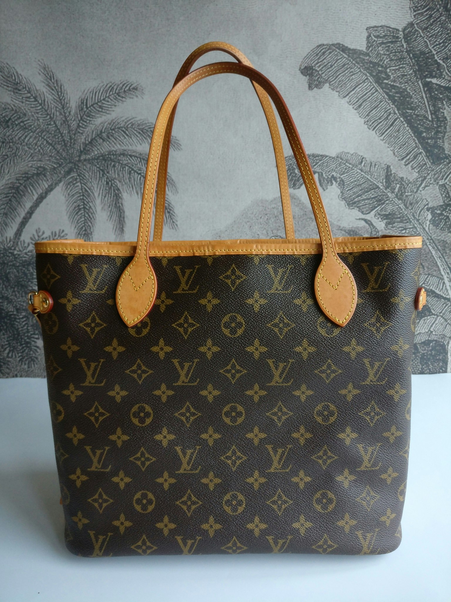 Louis Vuitton Neverfull MM