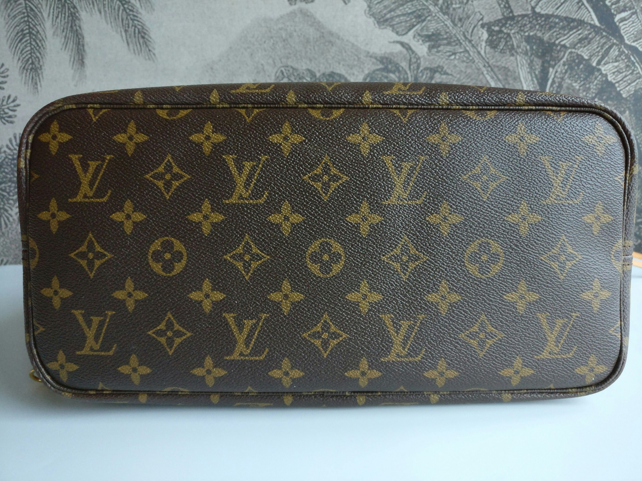 Louis Vuitton Neverfull MM