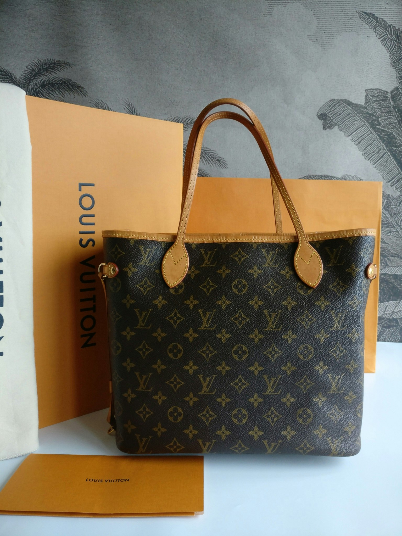 Louis Vuitton Neverfull MM