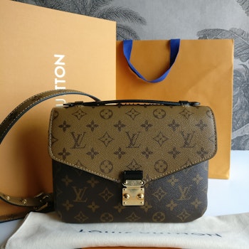 Louis Vuitton Pochette Metis Reverse Monogram