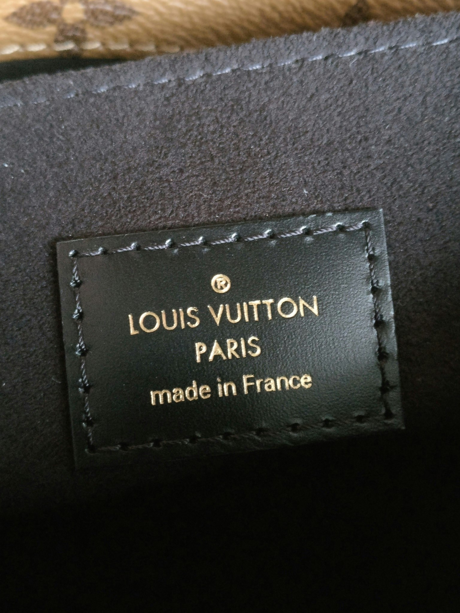 Louis Vuitton Pochette Metis Reverse Monogram