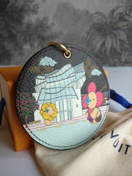 Louis Vuitton Illustre Seoul Bag Charm/Key Holder