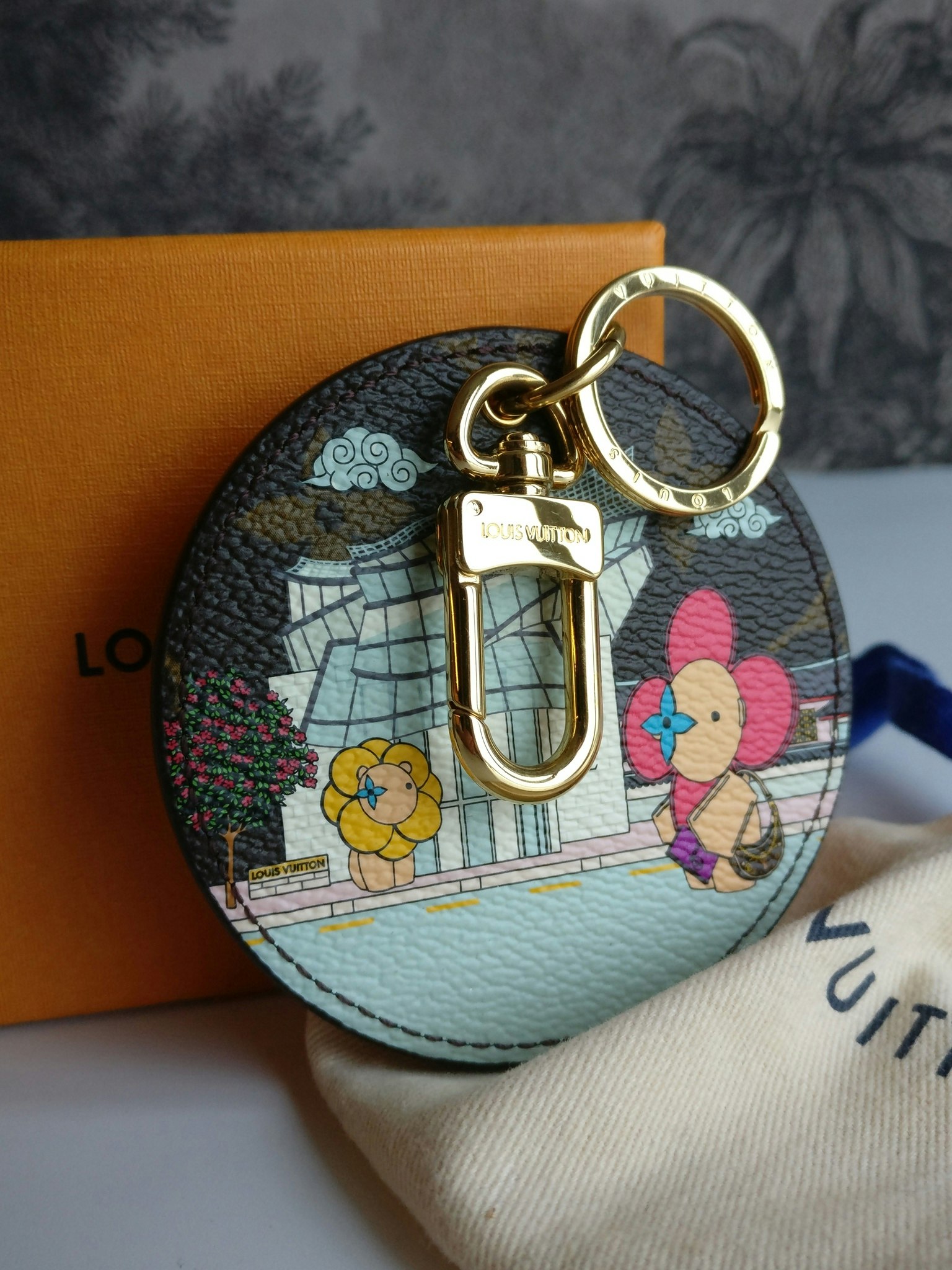Louis Vuitton Illustre Seoul Bag Charm/Key Holder