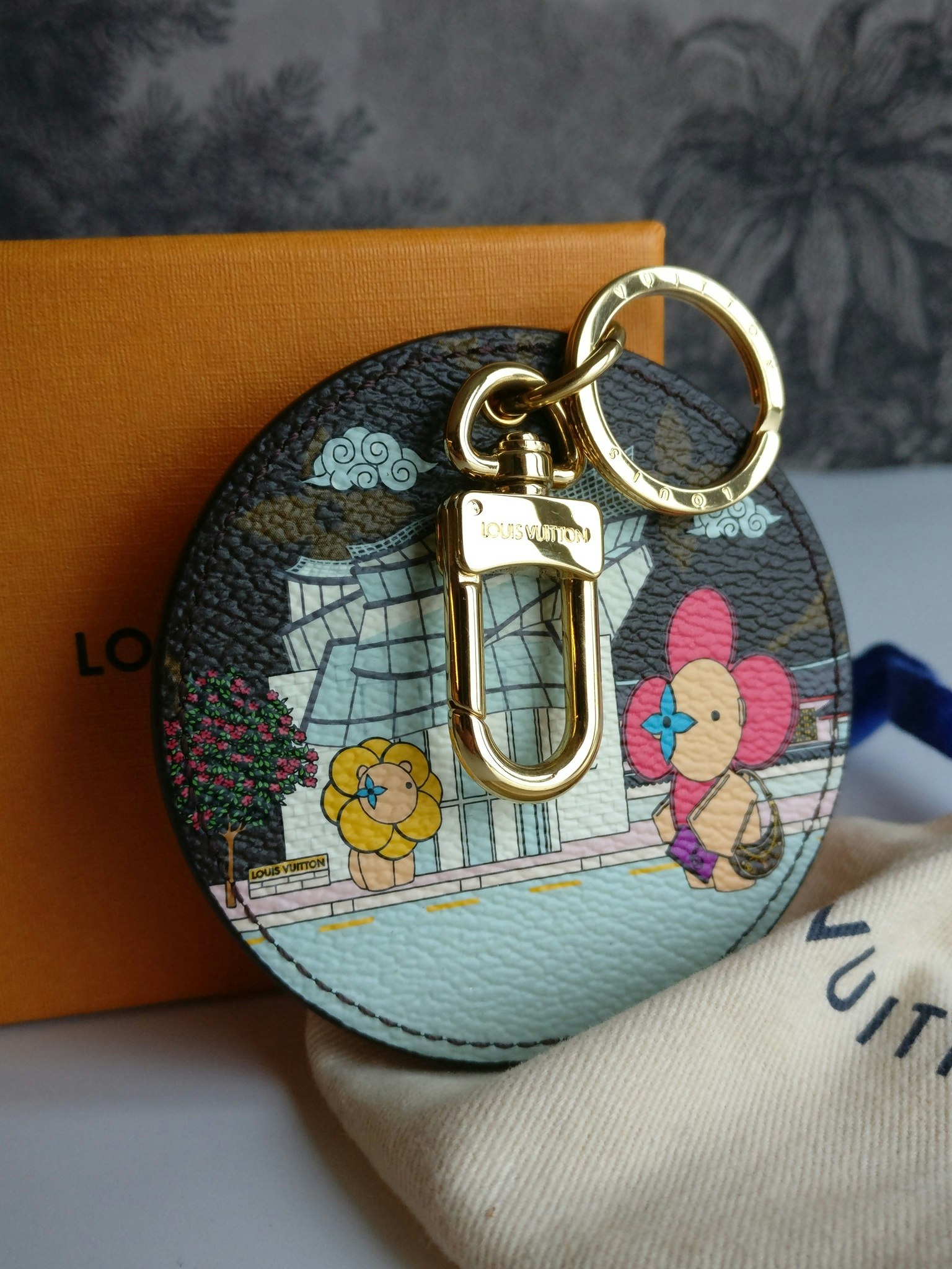 Louis Vuitton Illustre Xmas Seoul Bag Charm And Key Holder 2022