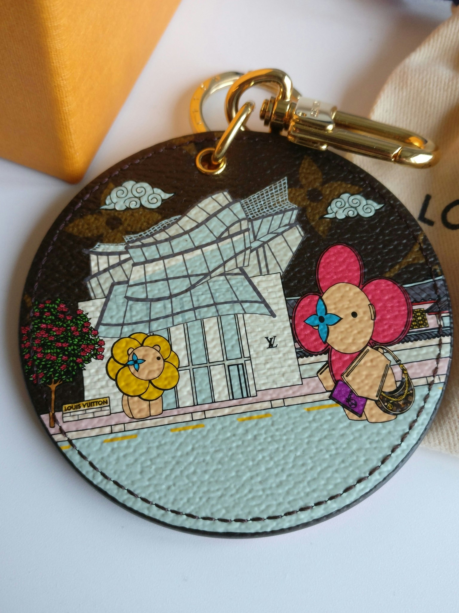 Louis Vuitton Illustre Seoul Bag Charm/Key Holder