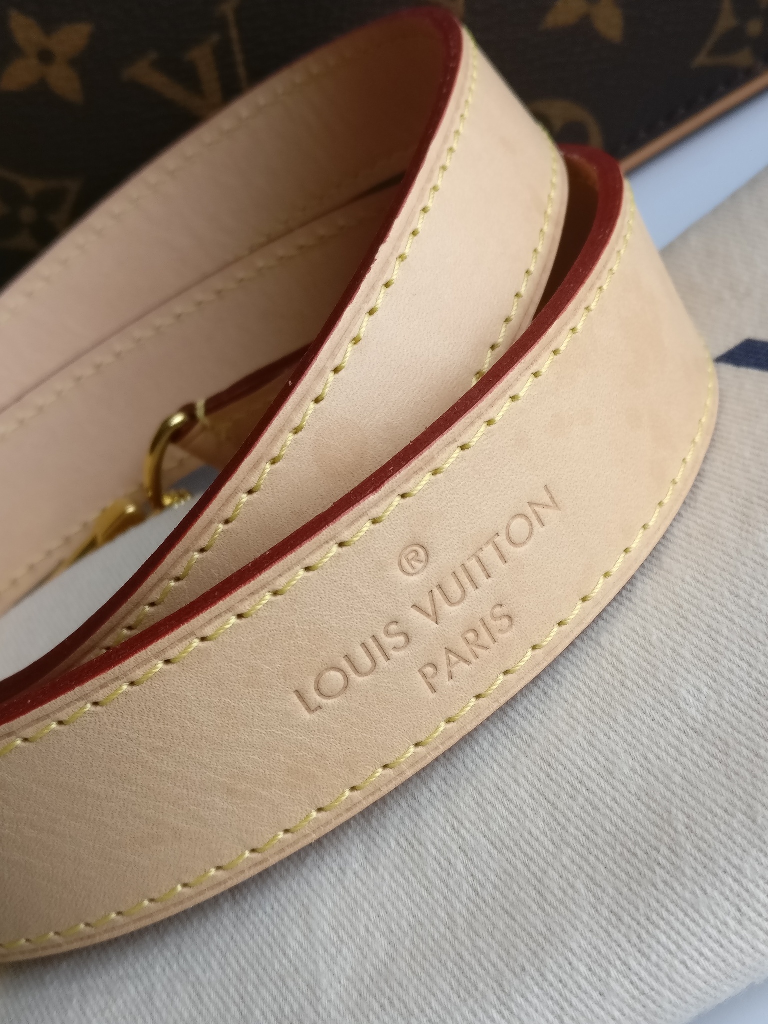 Louis Vuitton Nice Vanity
