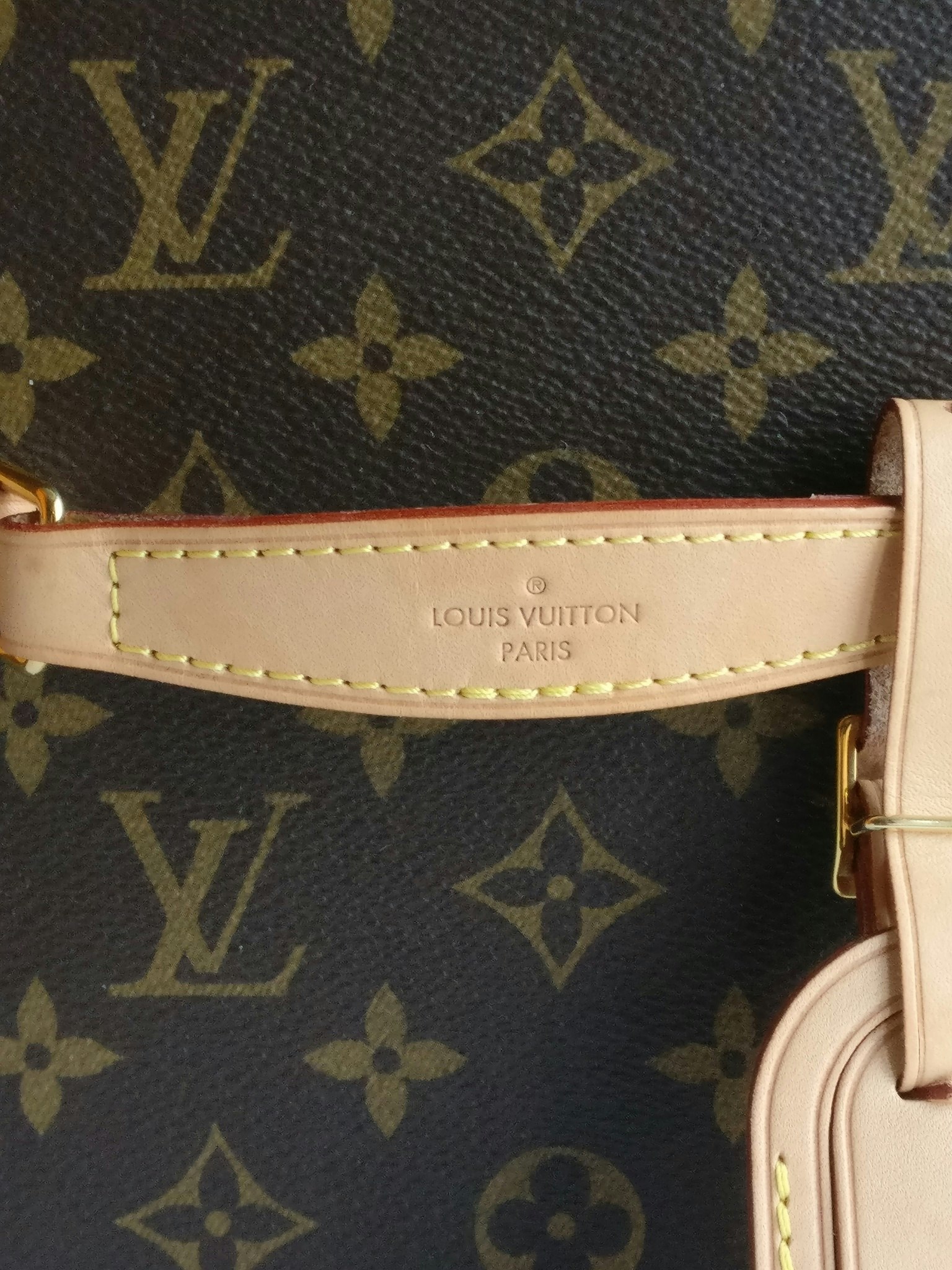 Louis Vuitton Nice Vanity