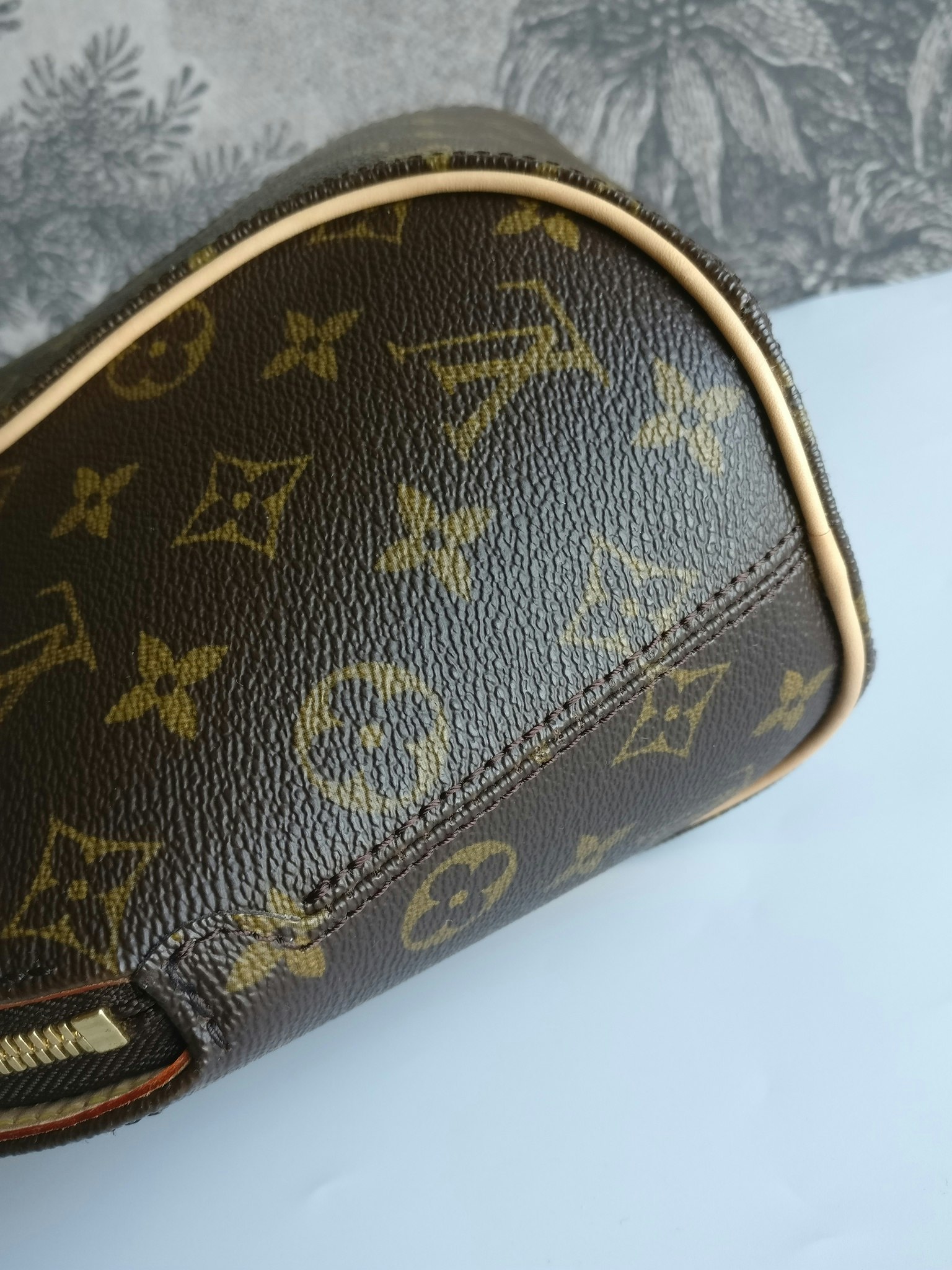 Louis Vuitton Ellipse PM