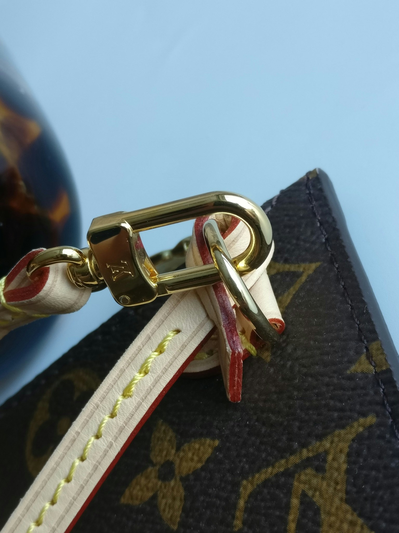 Louis Vuitton Neverfull PM pochette