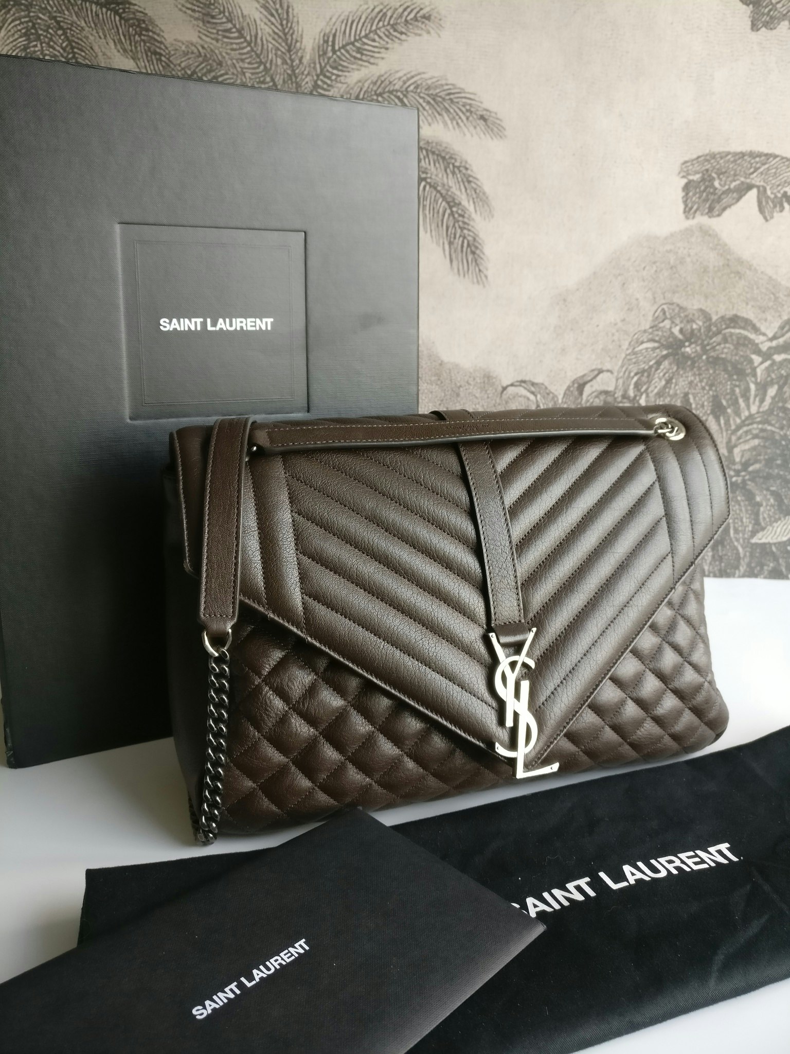 Saint Laurent Envelope Large Soft