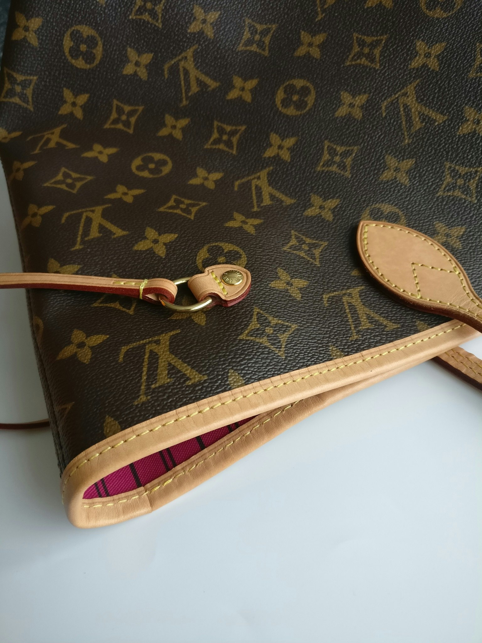 Louis Vuitton Neverfull MM