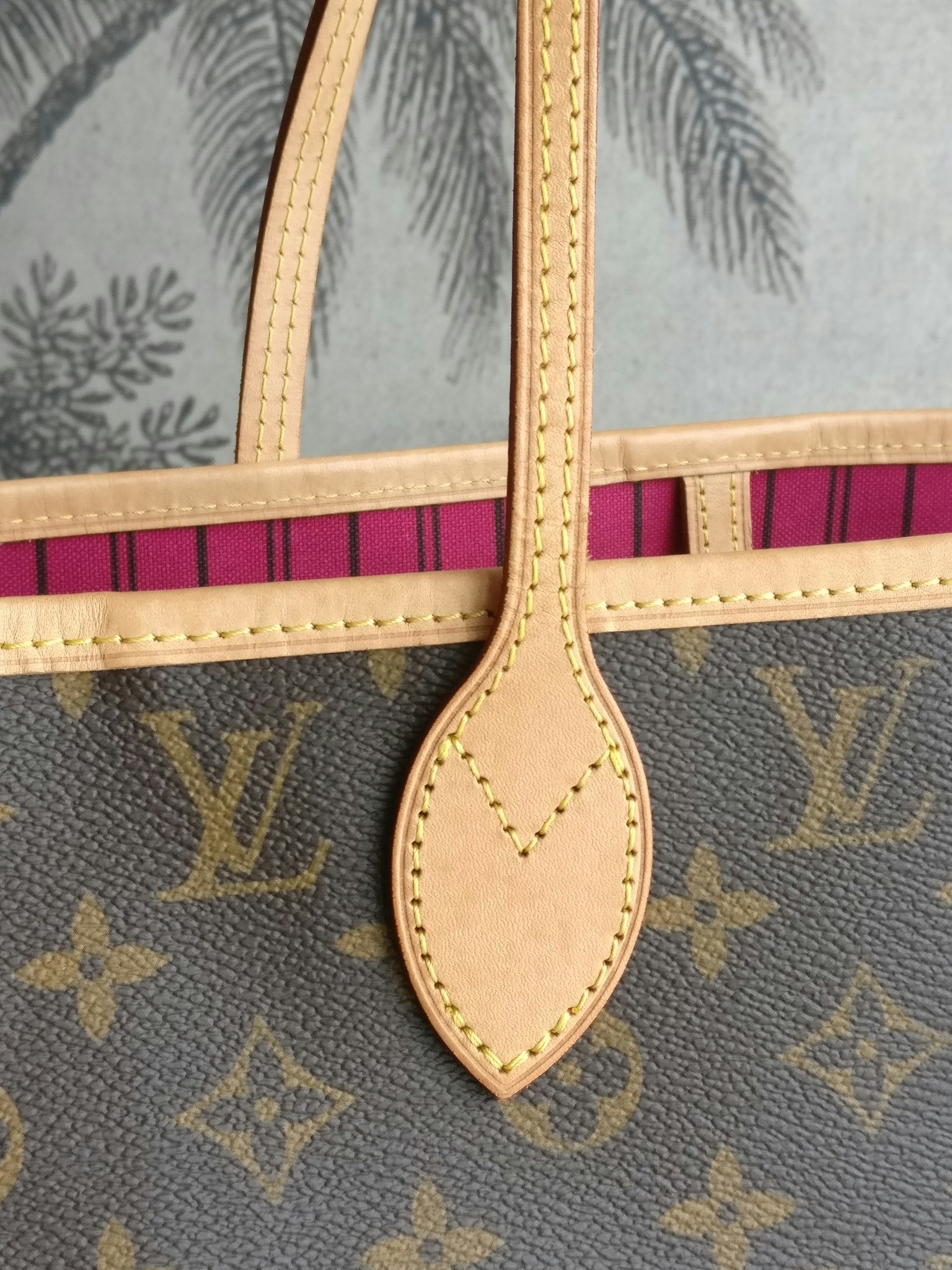 Louis Vuitton Neverfull MM