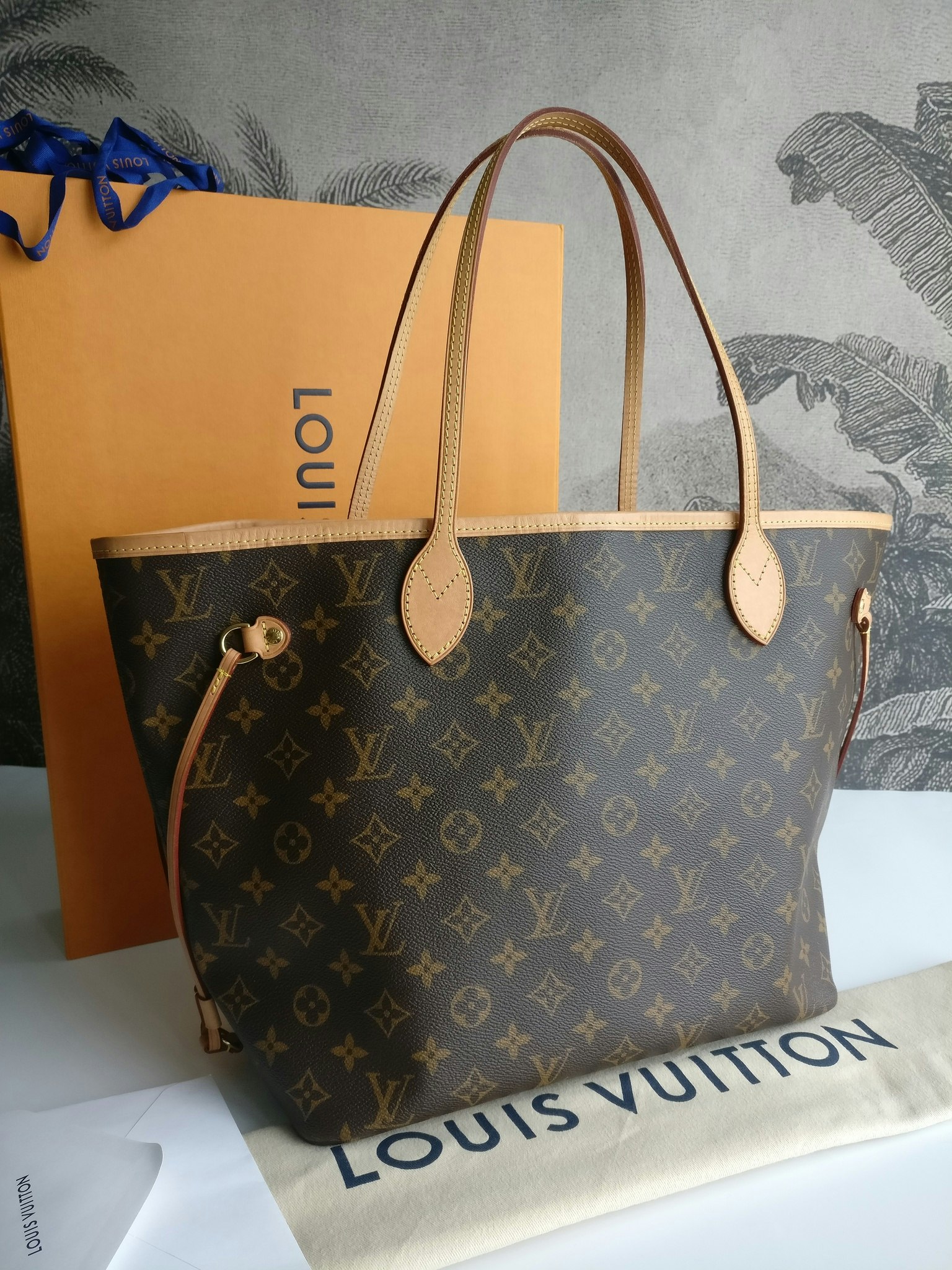 Louis Vuitton Neverfull MM