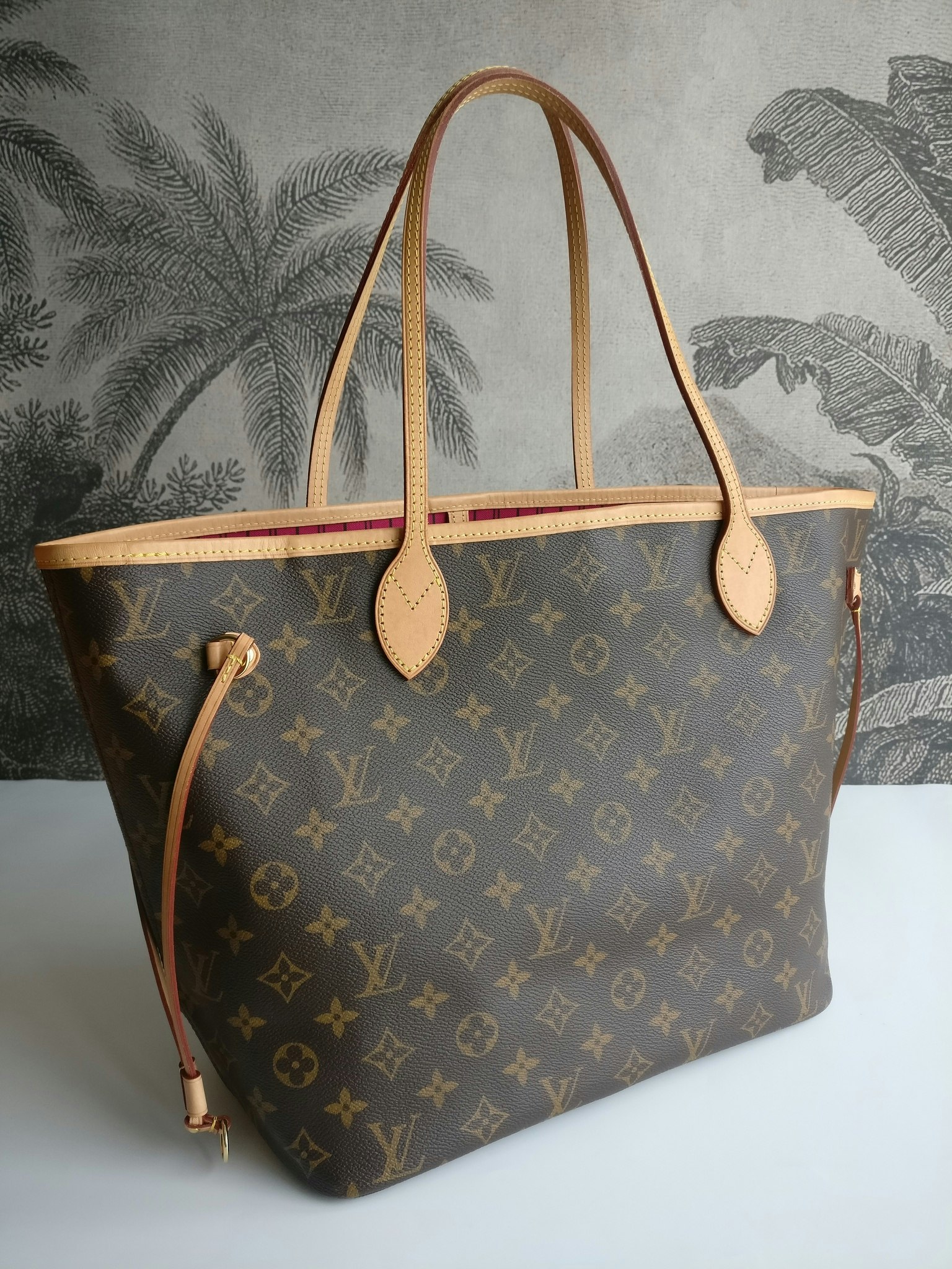 Louis Vuitton Neverfull MM