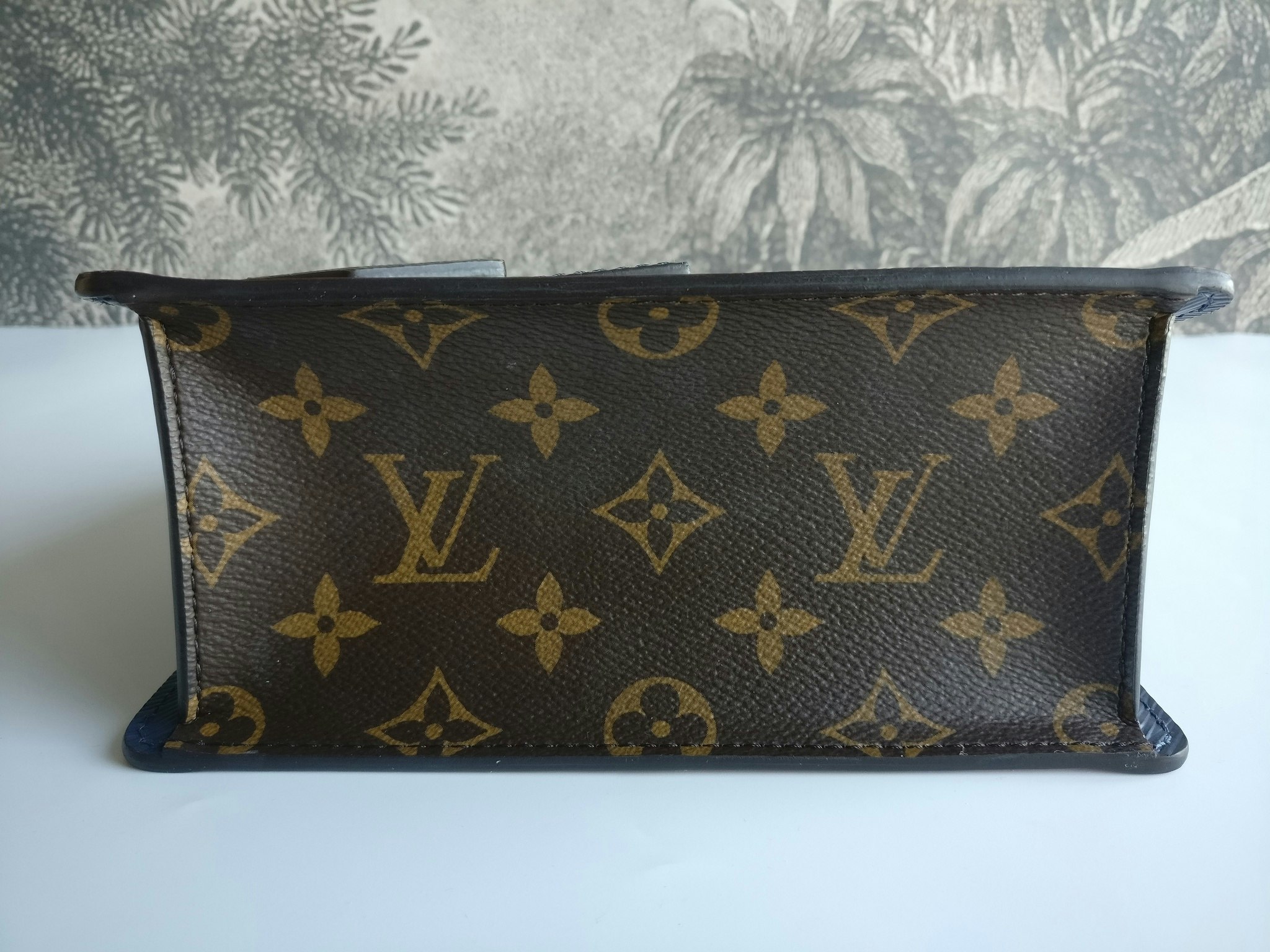 Louis Vuitton Spring Street New Model