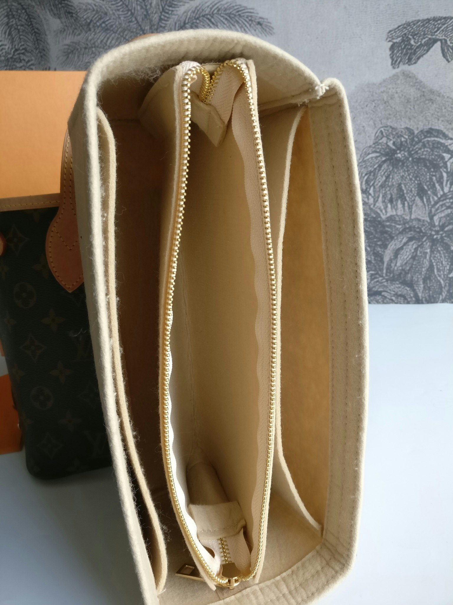 Louis Vuitton Neverfull PM