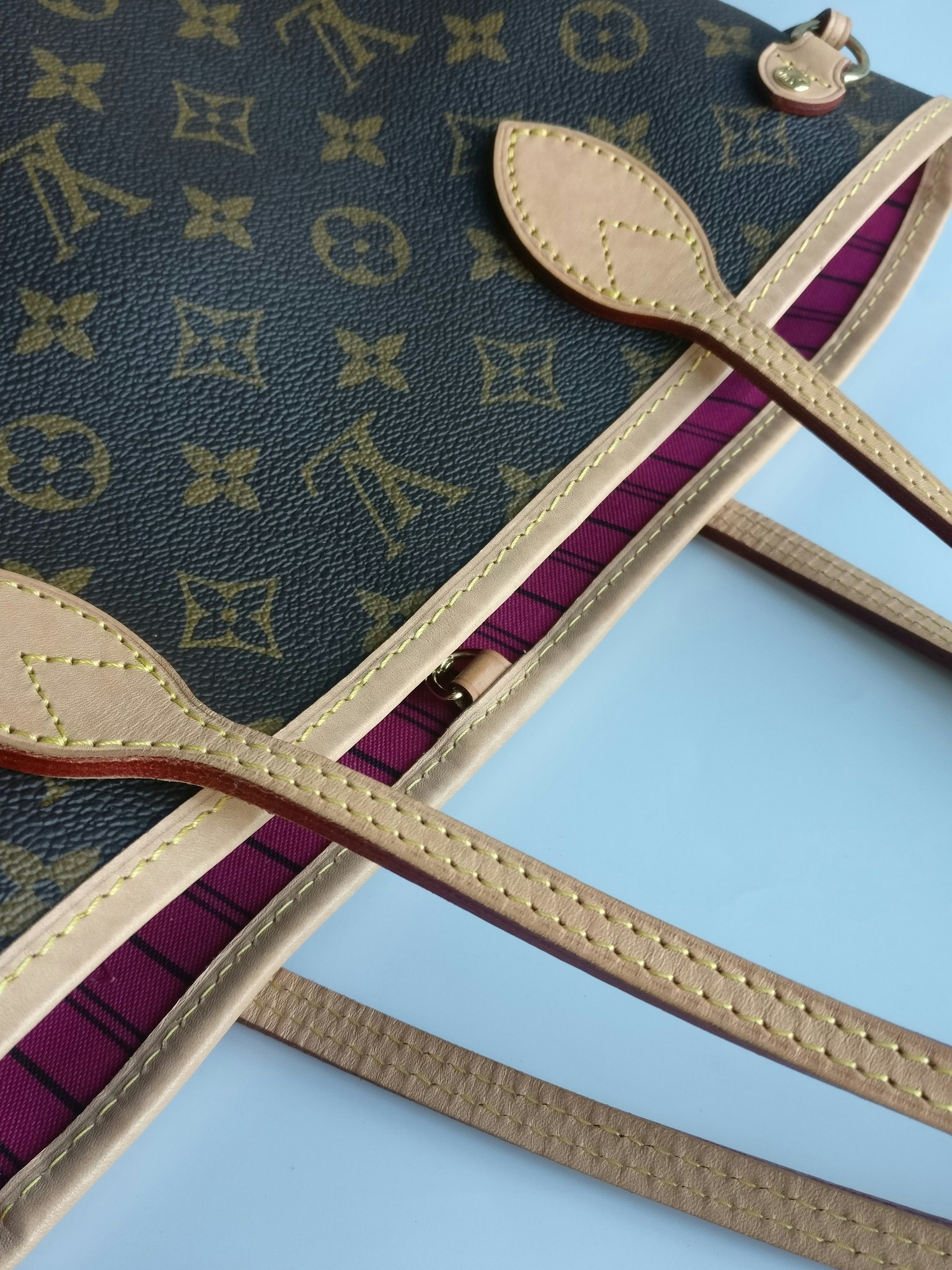 Louis Vuitton Neverfull PM