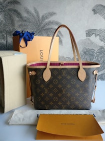 Louis Vuitton Neverfull PM