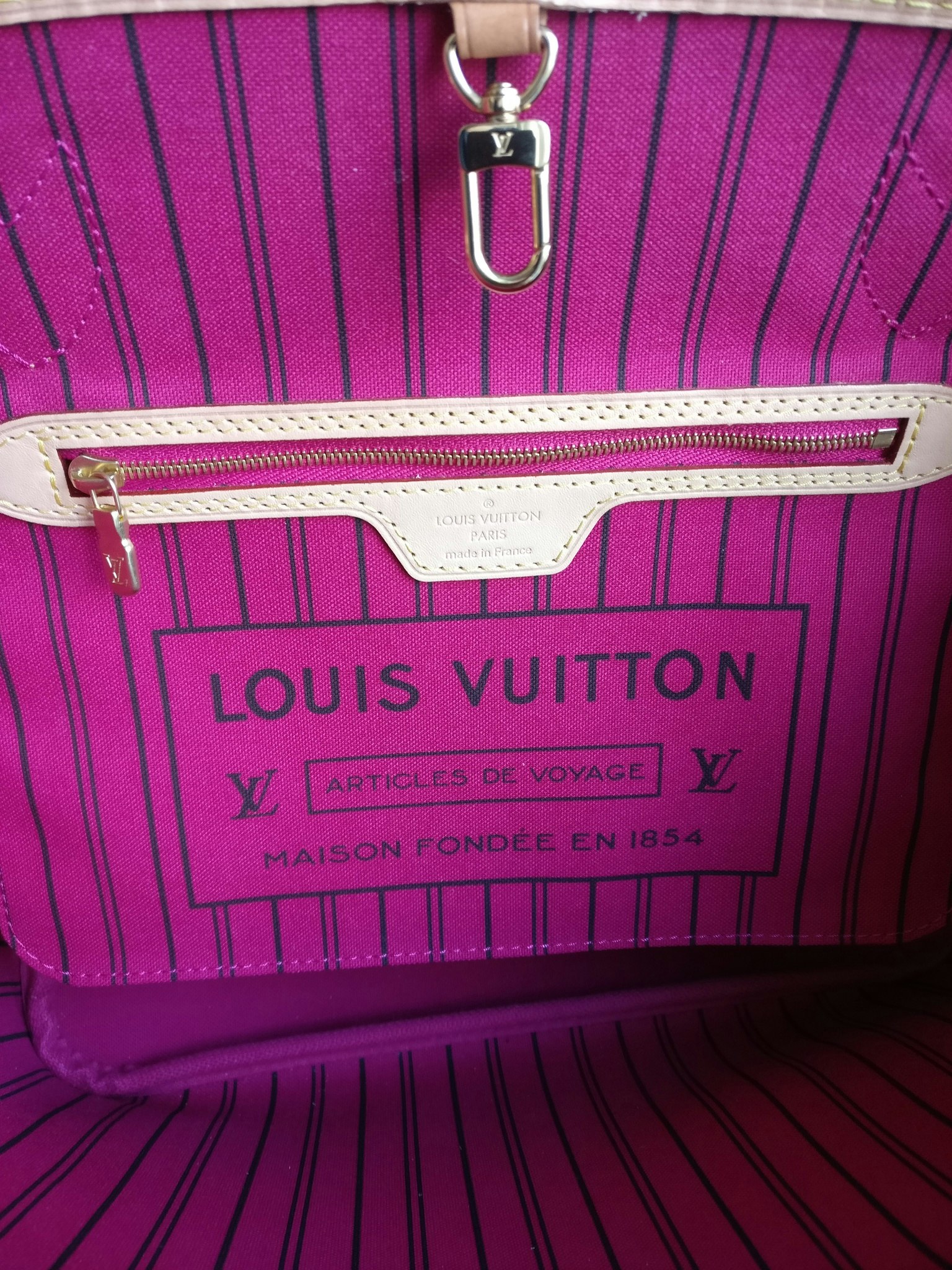 Louis Vuitton Neverfull PM