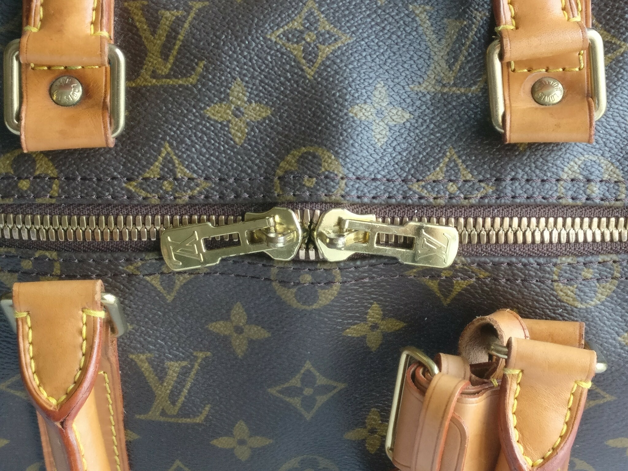 Louis Vuitton Keepall bandouliere 50