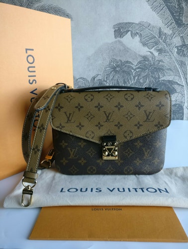 Louis Vuitton Pochette Metis Reverse Monogram
