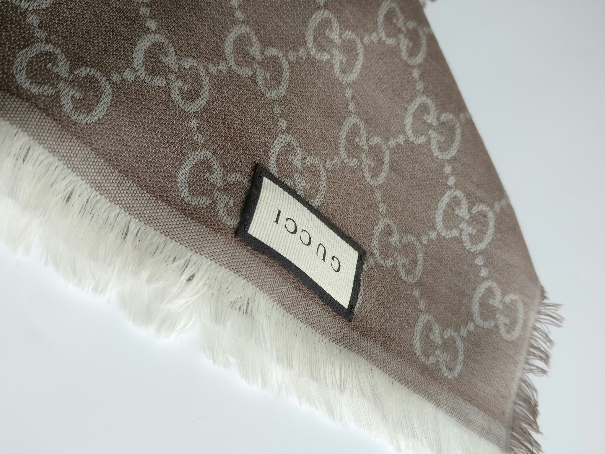 Gucci GG Wool / Silk shawl