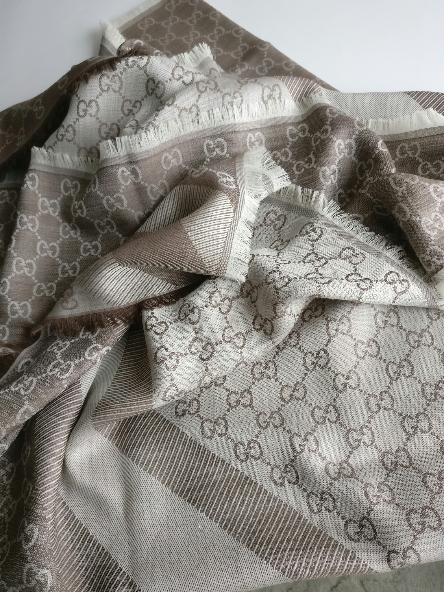 Gucci GG Wool / Silk shawl