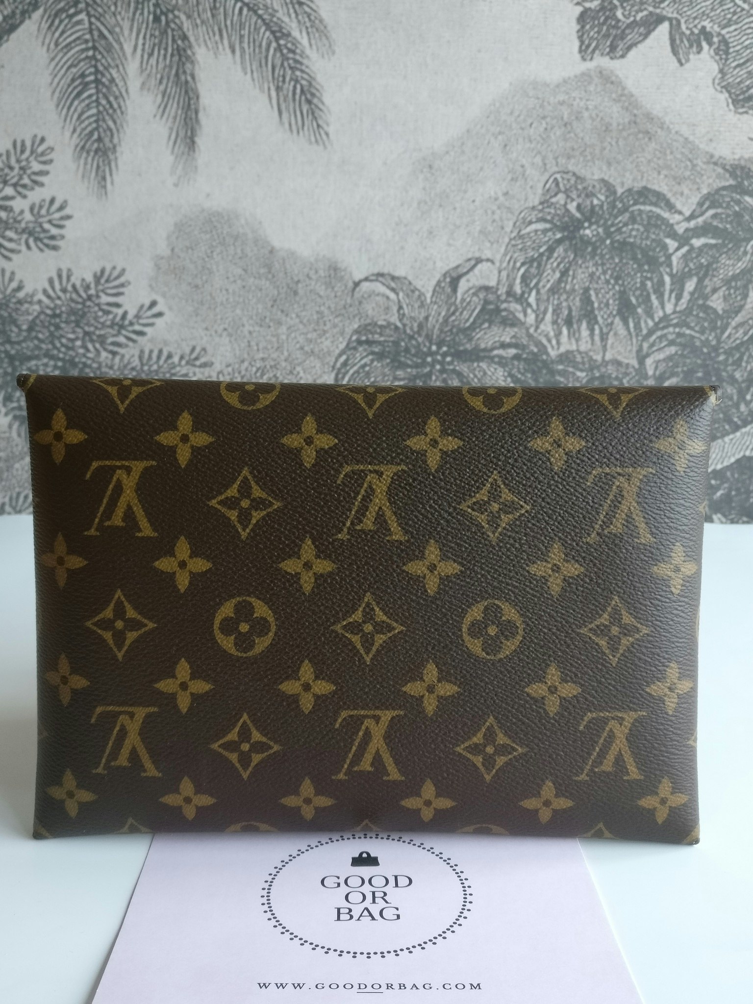 Louis Vuitton Kirigami L