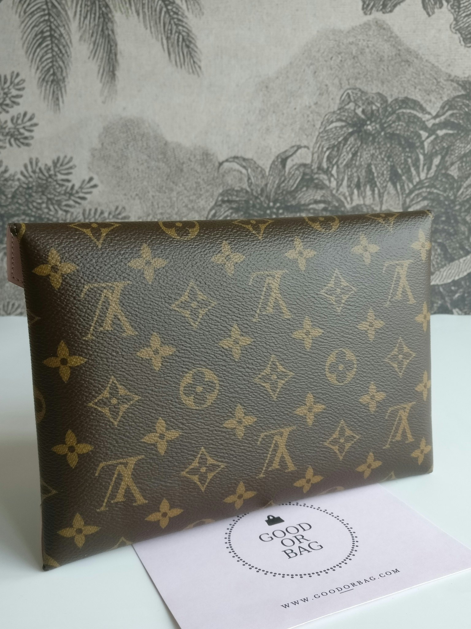 Louis Vuitton Kirigami L