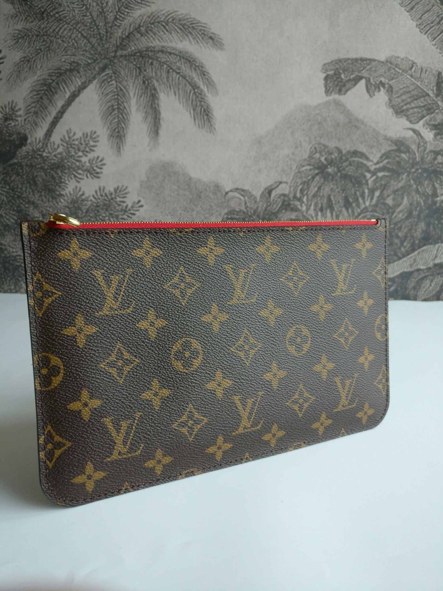 Louis Vuitton Neverfull MM/GM pochette