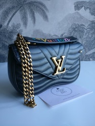 Louis Vuitton New Wave Chain Bag MM