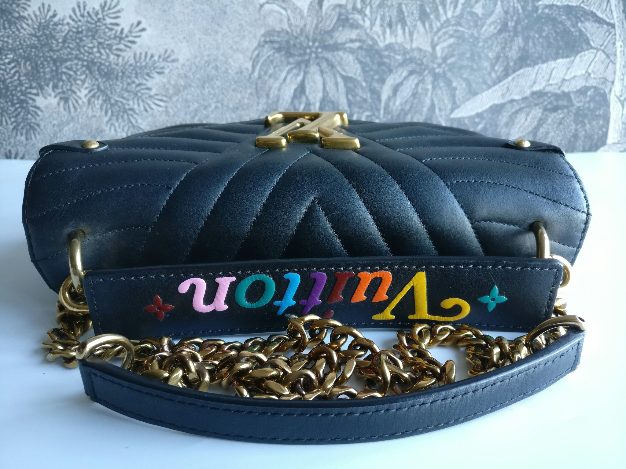 Louis Vuitton New Wave Chain Bag MM