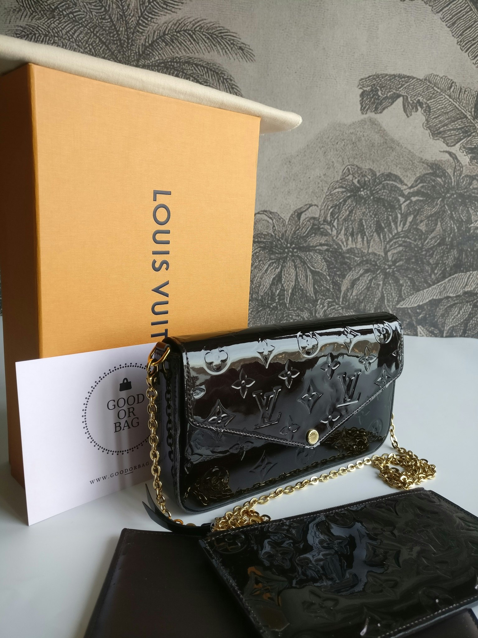 Louis Vuitton Pochette Felicie Vernis