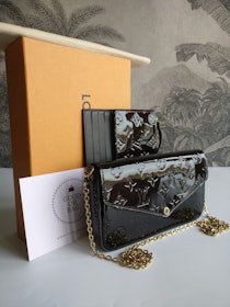 Louis Vuitton Pochette Felicie Vernis