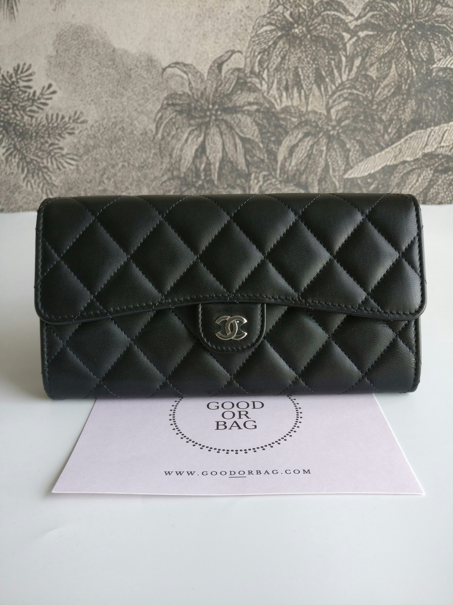 Chanel classic wallet black lambskin SHW