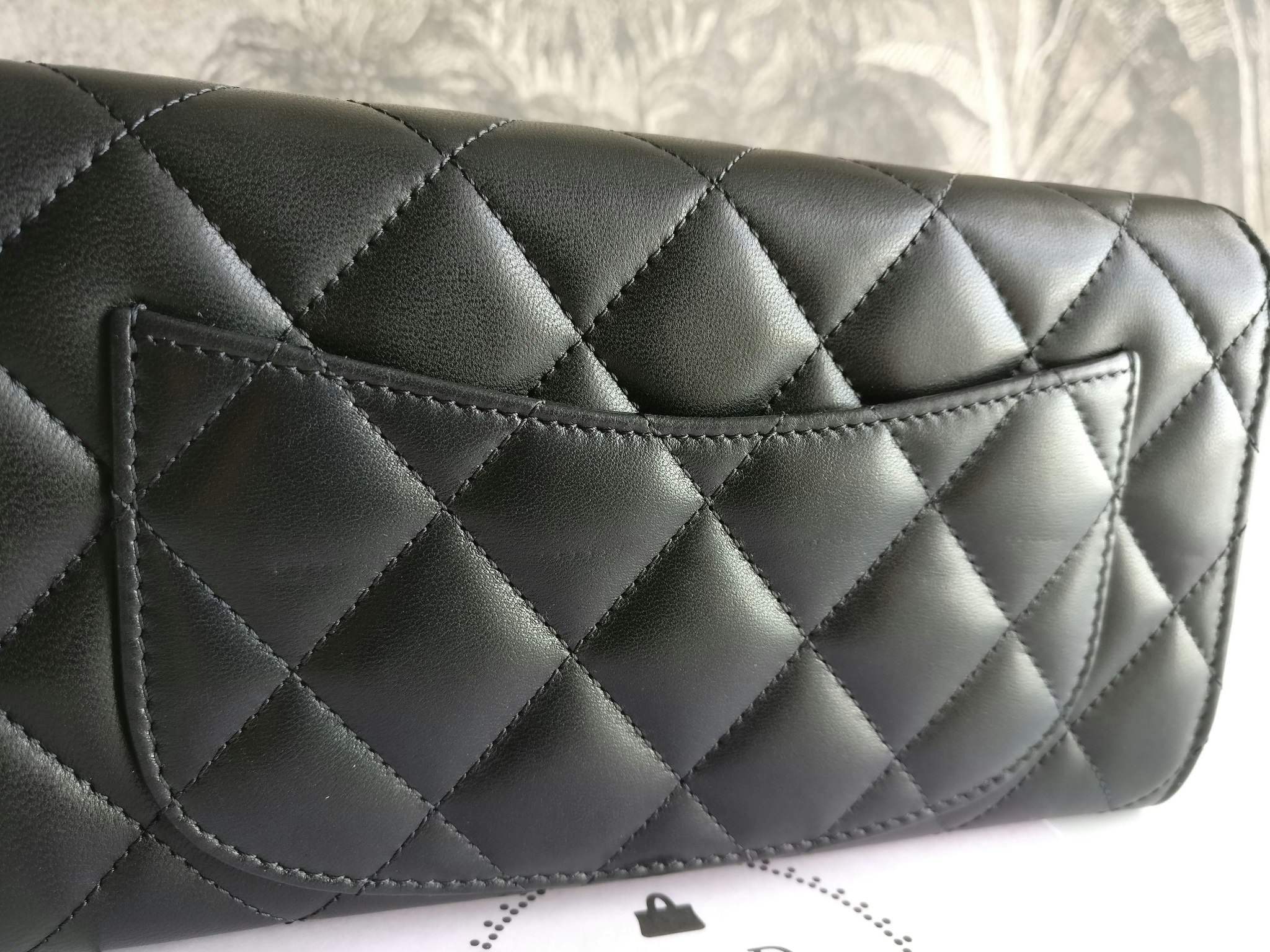 Chanel classic wallet black lambskin SHW