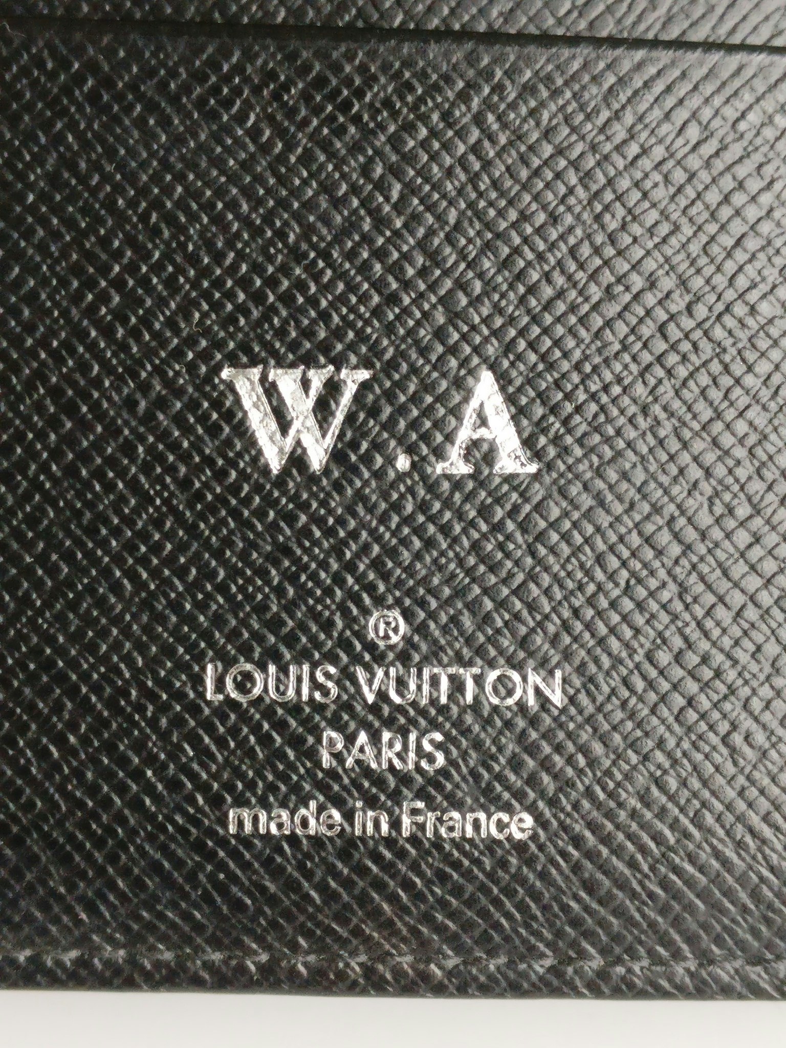 Louis Vuitton Medium Ring Agenda Cover
