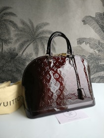 Louis Vuitton Alma GM Vernis
