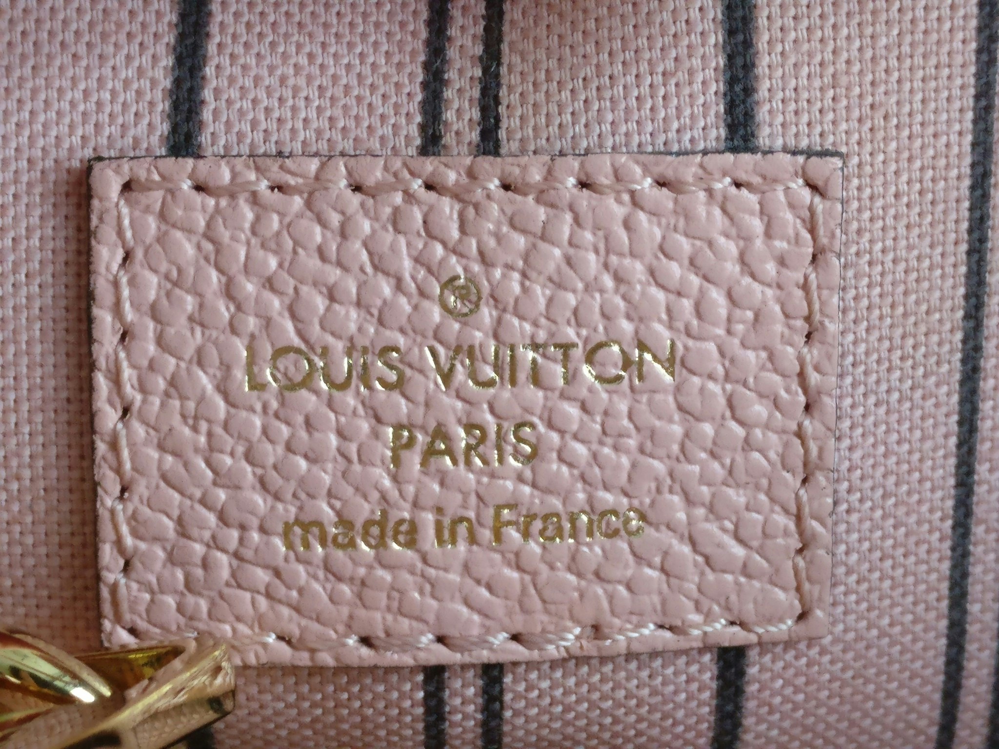 Louis Vuitton Montaigne BB