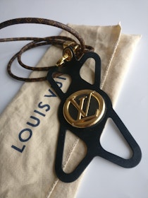 Louis Vuitton Louise Phone Holder