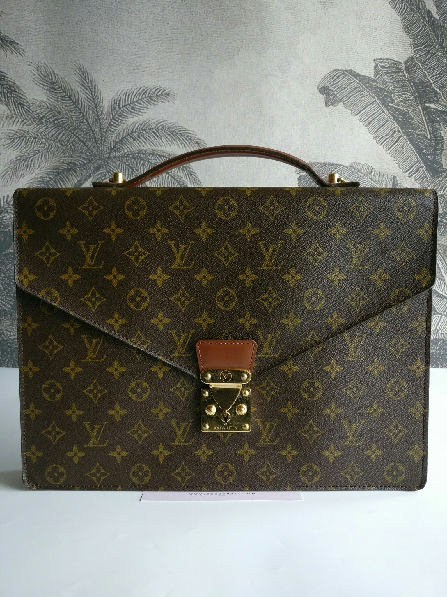 Louis Vuitton Porte Documents Bandouliere