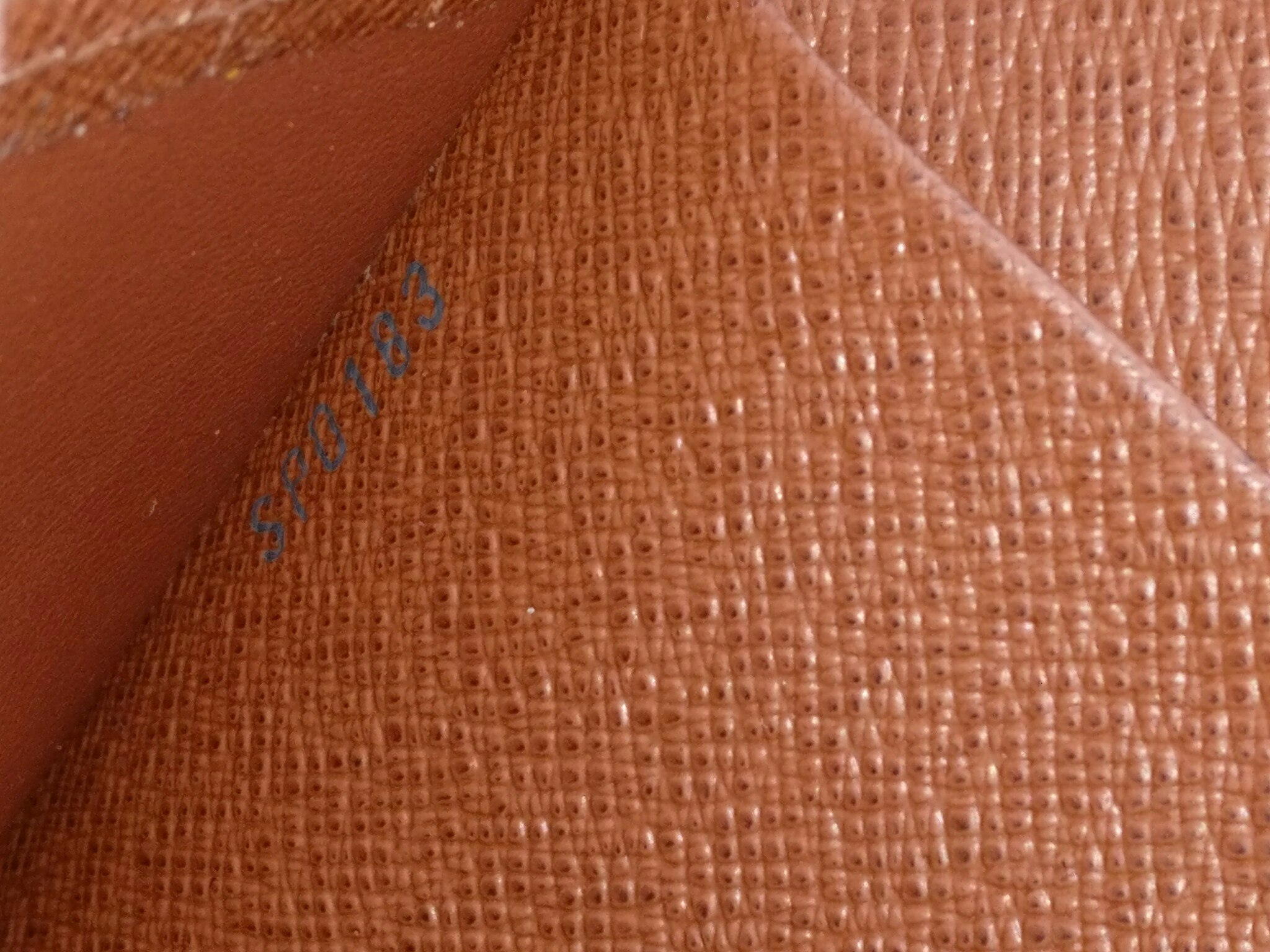Louis Vuitton A4 Bloc Cover