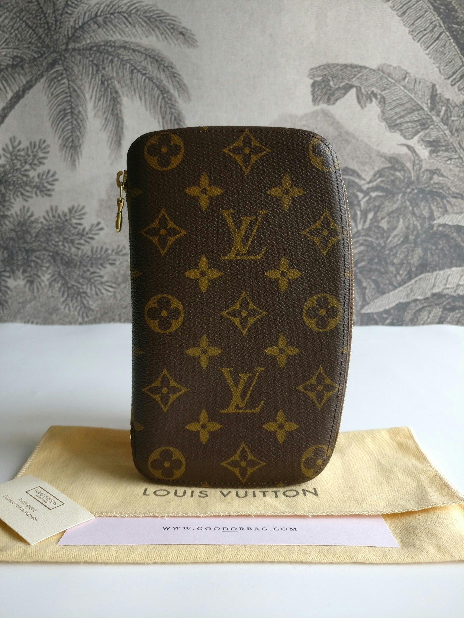 Louis Vuitton Geode Travel Case Organizer